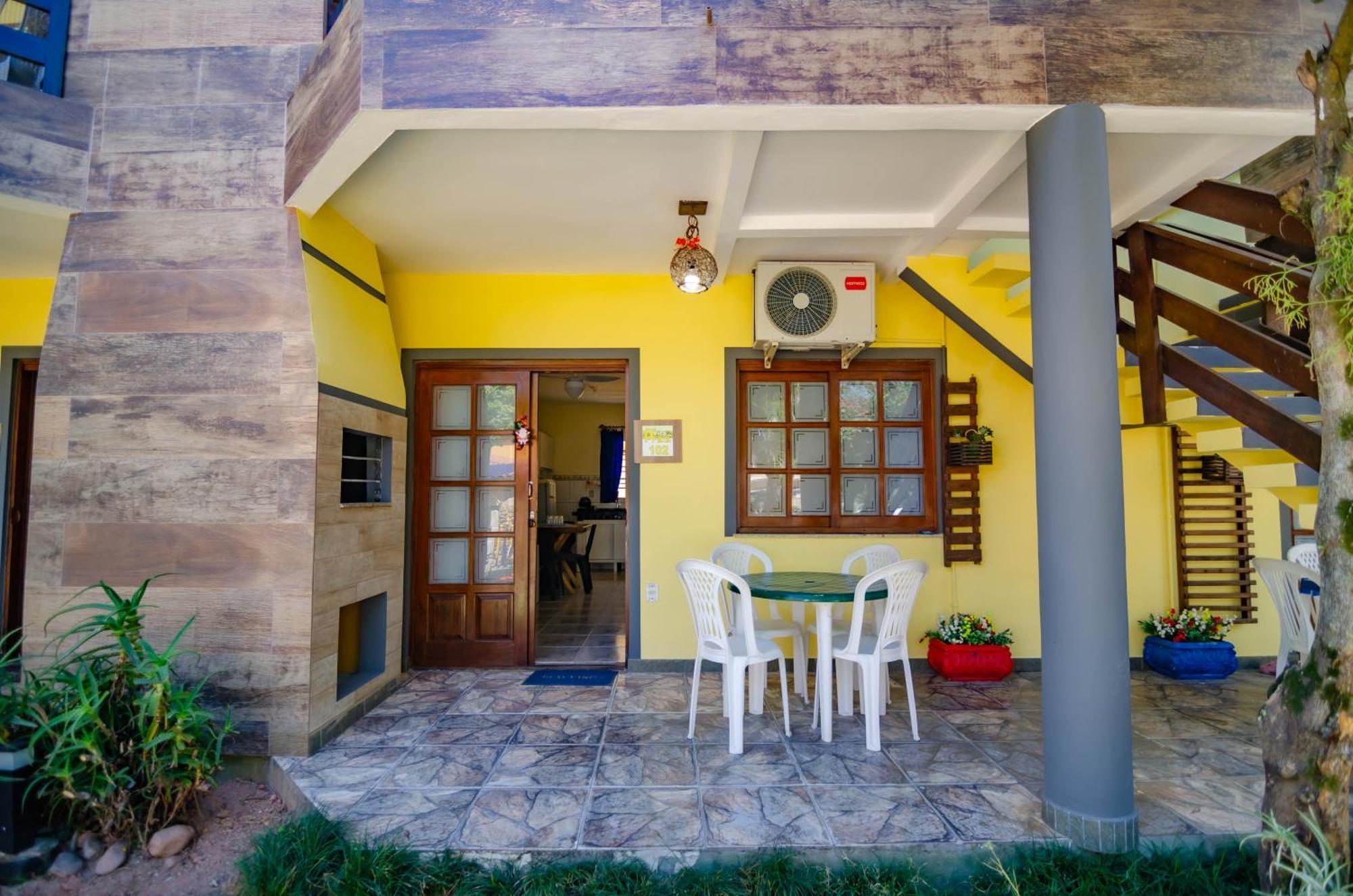 Pousada Vila Da Praia Pinheira Esterno foto